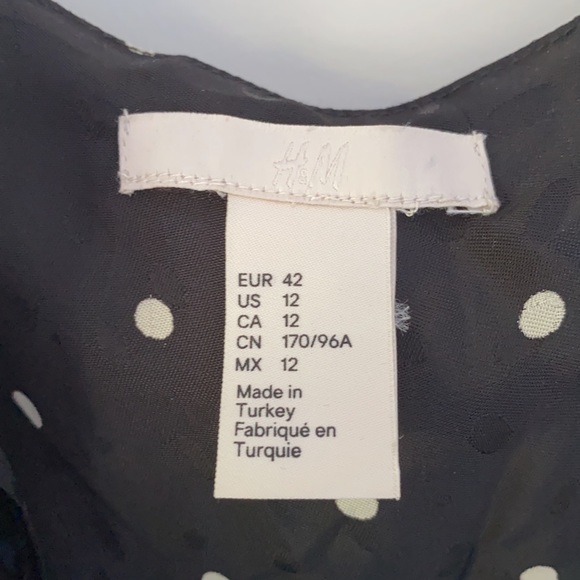 H&M Polka Dot Off The Shoulder Silky Ruffle Blouse/Top. Size US 12. Black/White. - Picture 5 of 11